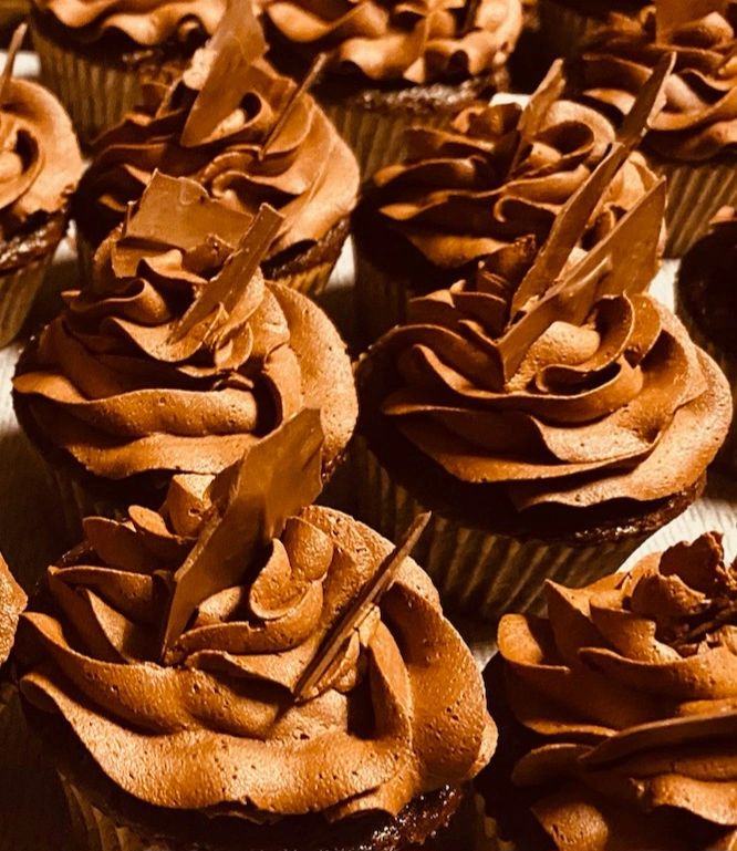 Classic filled cupcake
