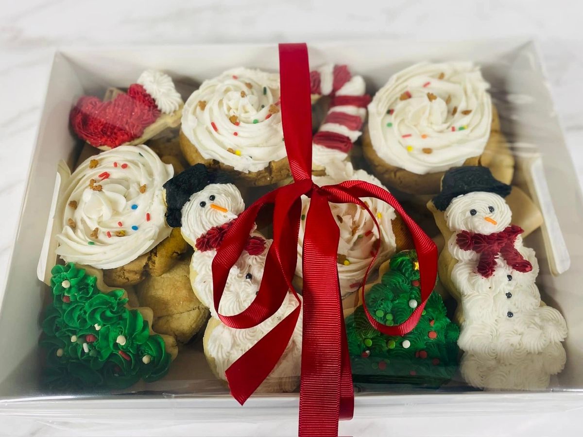 Assorted cookie tray