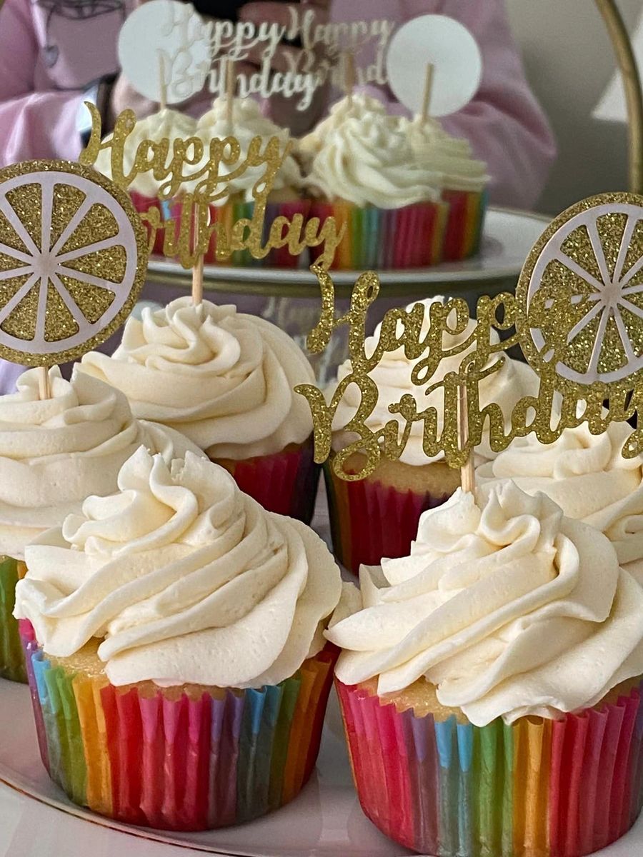 A Hint of Lemon gourmet cupcake